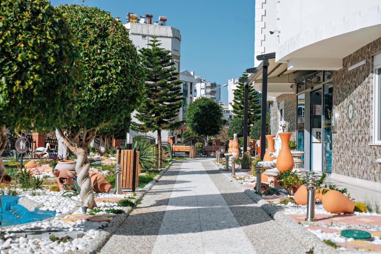 Onkel Rada Apart Hotel Antalya Bagian luar foto